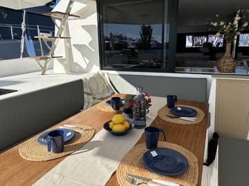 Catamaran Siente El Mar available for yacht charter in Spain | Yacht4Less