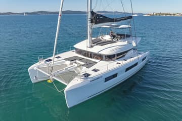 Catamaran Disonesto charter rental in Croatia | Yacht4Less