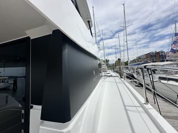 Best Price for a Power Catamaran La Dolce Vita rental in USA | Yacht4Less