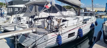Sailboat Entre Deux Poles available for yacht charter in France | Yacht4Less