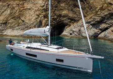 Best Price for a Sailboat Entre Deux Poles rental in France | Yacht4Less