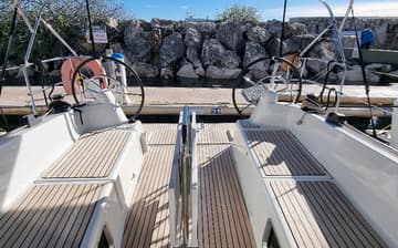 Sailboat Sunny available for yacht charter in France | Yacht4Less