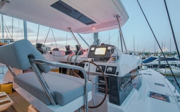 Catamaran Never Give Up available for yacht charter in France | Yacht4Less