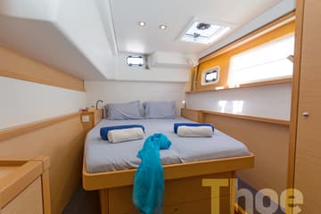 Best Price for a Catamaran Thoe rental in Greece | Yacht4Less