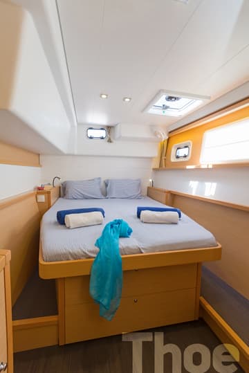Catamaran Thoe available for yacht charter in Greece | Yacht4Less