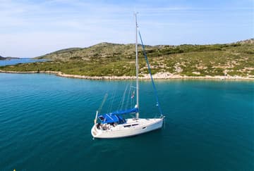 Sailboat Izella charter rental in Greece | Yacht4Less