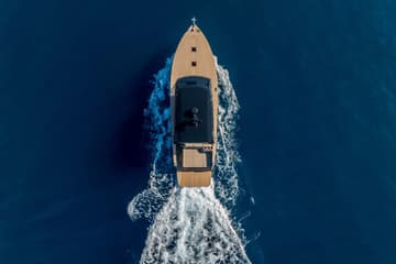 Motorboat Gariful 2 charter rental in Croatia | Yacht4Less
