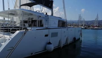 Catamaran Endurance charter rental in Greece | Yacht4Less