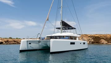 Catamaran Royal Hearts charter rental in Greece | Yacht4Less