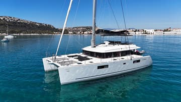 Best Price for a Catamaran Taipan rental in Italy | Yacht4Less
