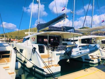 Catamaran Desafinado available for yacht charter in Croatia | Yacht4Less