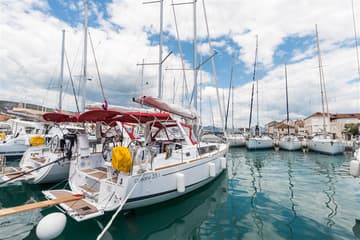 Best Price for a Sailboat Bela rental in Croatia | Yacht4Less