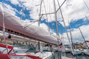 Sailboat Lampuga charter rental in Croatia | Yacht4Less