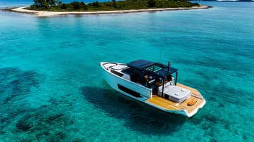 Motorboat NN available for yacht charter in Croatia | Yacht4Less