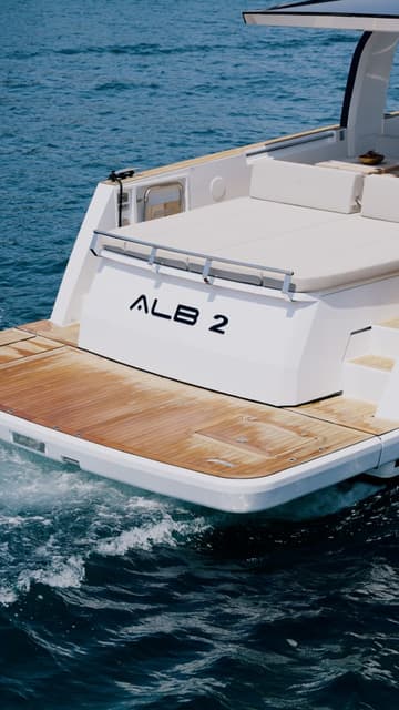 Motorboat Alb 2 available for yacht charter in Croatia | Yacht4Less