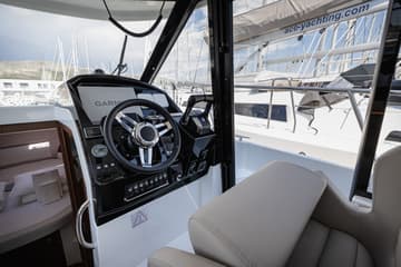 Motorboat Shearwater available for yacht charter in Croatia | Yacht4Less