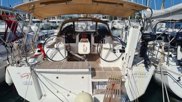 Sailboat BEYOND I charter rental in Croatia | Yacht4Less