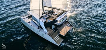 Catamaran Wave available for yacht charter in Italy | Yacht4Less