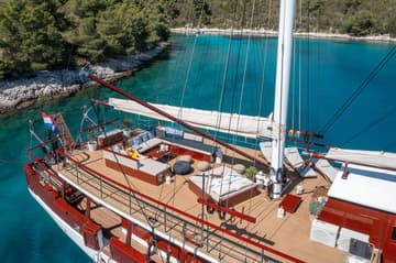 Best Price for a Gulet Romanca rental in Croatia | Yacht4Less