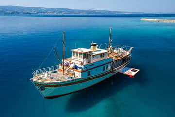 Best Price for a Luxury Yacht Gallant rental in Croatia | Yacht4Less