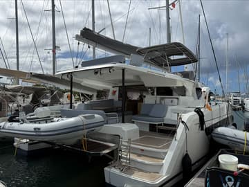 Catamaran Scarlet Ibis II charter rental in BVI | Yacht4Less