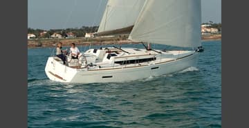Sailboat Topaze charter rental in France | Yacht4Less
