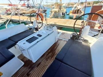 Best Price for a Sailboat Holiday Kiss rental in Greece | Yacht4Less