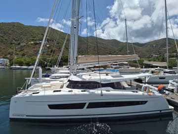 Catamaran Selah charter rental in BVI | Yacht4Less