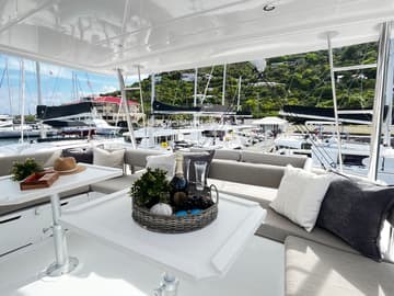 Best Price for a Catamaran Sea Breeze rental in BVI | Yacht4Less