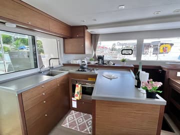 Best Price for a Catamaran Sea Runner IV rental in BVI | Yacht4Less