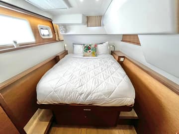 Best Price for a Catamaran Sea Runner III rental in BVI | Yacht4Less