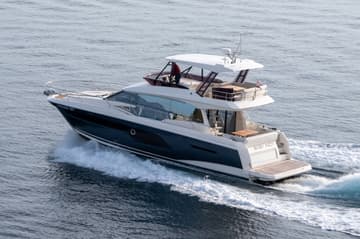Motorboat Baby Indy charter rental in Croatia | Yacht4Less