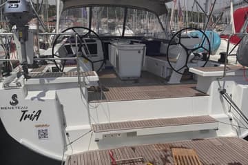 Sailboat Tria charter rental in Croatia | Yacht4Less