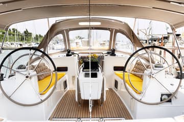 Sailboat Lemon available for yacht charter in Greece | Yacht4Less