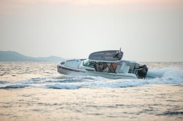 Motorboat NN available for yacht charter in Croatia | Yacht4Less
