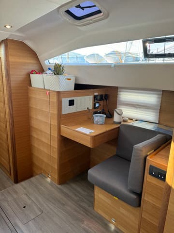 Sailboat Epetion available for yacht charter in Croatia | Yacht4Less