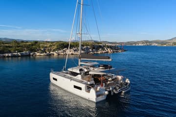 Best Price for a Catamaran Sail la vie rental in Croatia | Yacht4Less