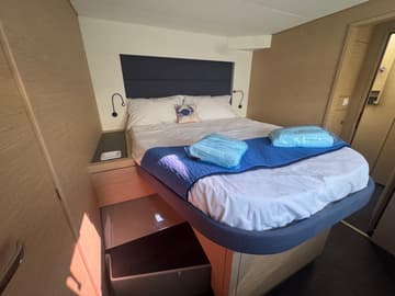 Catamaran Amia available for yacht charter in Italy | Yacht4Less