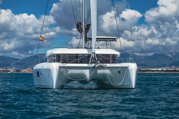 Catamaran Moonlight available for yacht charter in Croatia | Yacht4Less