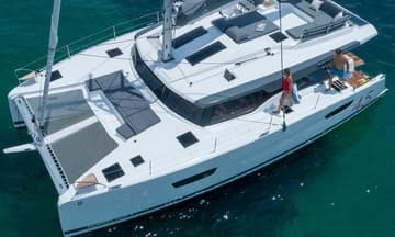 Best Price for a Catamaran Mali Havana rental in USA | Yacht4Less