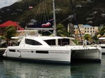Catamaran Southern Cross charter rental in USA | Yacht4Less