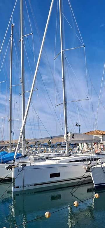 Best Price for a Sailboat All of you rental in Italy | Yacht4Less
