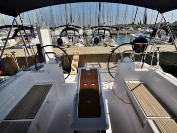 Sailboat Lola available for yacht charter in Croatia | Yacht4Less