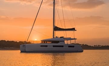 Catamaran Thor available for yacht charter in Italy | Yacht4Less