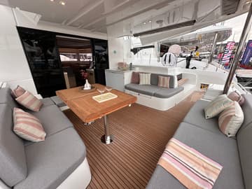 Catamaran Ocean Pearl charter rental in Croatia | Yacht4Less