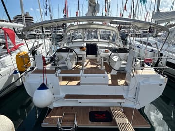 Sailboat Tide Of Your Life charter rental in Croatia | Yacht4Less