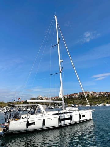 Sailboat Marny available for yacht charter in Croatia | Yacht4Less