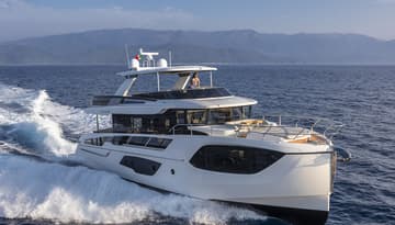 Motorboat Knitewear.Club 3 available for yacht charter in Croatia | Yacht4Less