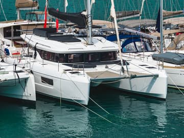 Best Price for a Catamaran Emerald rental in Greece | Yacht4Less