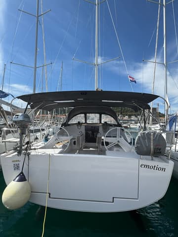 Sailboat eMotion charter rental in Croatia | Yacht4Less